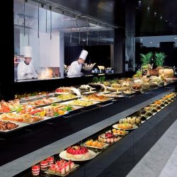 Casinos & AYCE Buffets